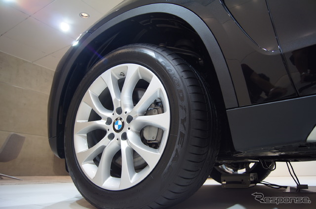 BMW X5 セキュリティプラス(モスクワモーターショー1))
