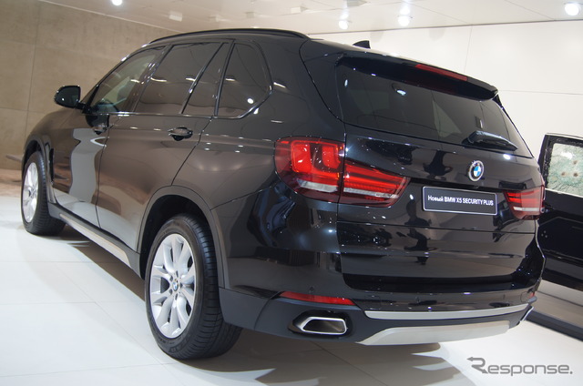BMW X5 セキュリティプラス(モスクワモーターショー1))
