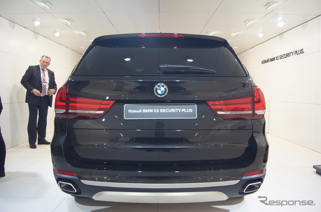 BMW　X5 セキュリティプラス（モスクワモーターショー1）)