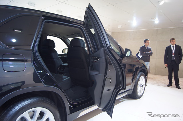 BMW X5 セキュリティプラス(モスクワモーターショー1))