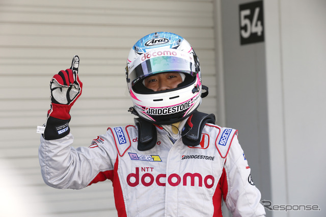 2013年SF開幕戦鈴鹿で伊沢はポールを獲得、翌日も勝利を得る。写真:Honda