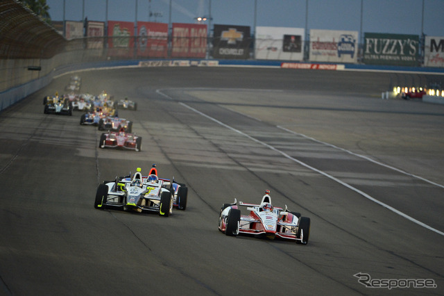 最終戦は2マイルオーバルでの戦い。写真:INDYCAR