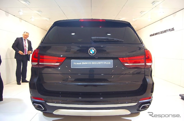 BMW・X5 セキュリティプラス(モスクワモーターショー14)