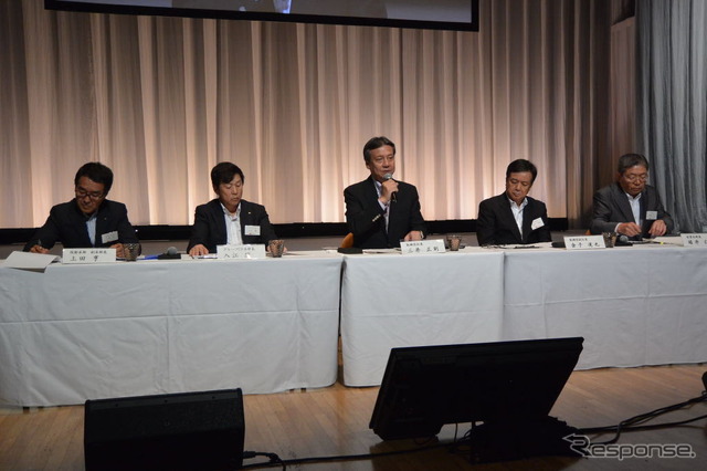 ダイハツ 新型 ハイゼットトラック 発表会