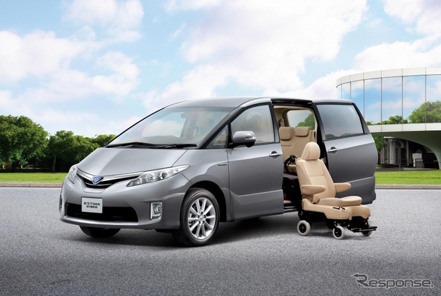 トヨタ・エスティマ ハイブリッド ウェルキャブ X サイドリフトアップシート車 (脱着タイプ)手動式
