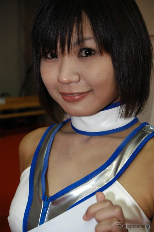 【東京モーターショー05】コンパニオン写真蔵…その79で打ち止めか