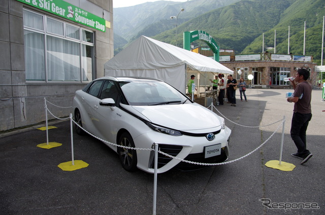 トヨタ FCV(白馬EV・PHVワンダーランド14)
