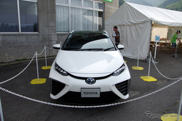 トヨタ FCV(白馬EV・PHVワンダーランド14)