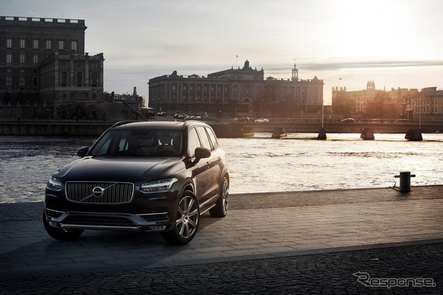 新型 ボルボ XC90 のファースト エディション