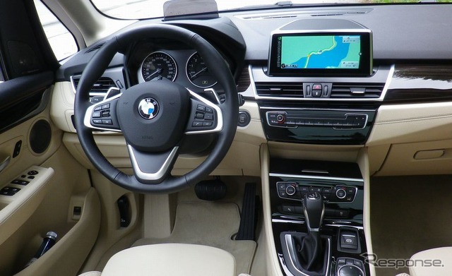 BMW ・2シリーズ アクティブツアラー