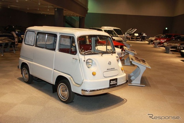 スバルビジターセンター:車両展示コーナー