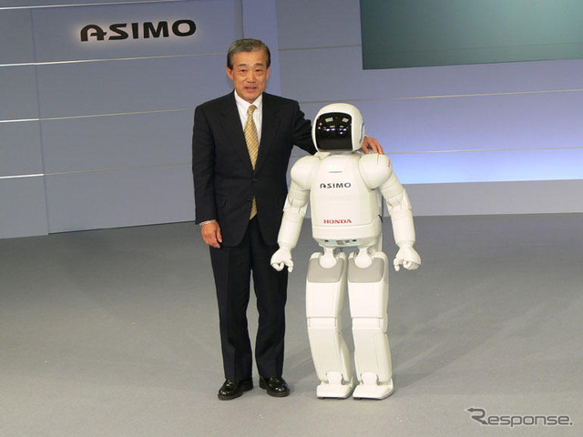 ASIMO の走りに磨き---四次元モビリティ