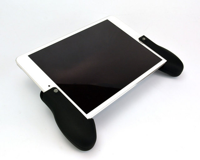 iPadがゲーム機に変身?iPad Air/iPad mini用ゲームグリップ登場 ― 吸盤式でしっかり固定、取り外しも簡単