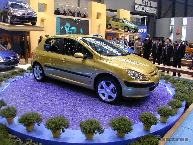 【ジュネーブ・ショー2001続報】やっぱりフランス車はこうでなくちゃ