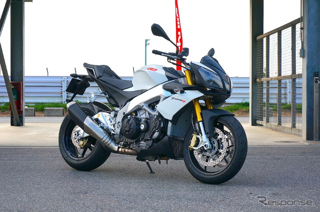 アプリリア トゥオーノ V4R APRC ABS