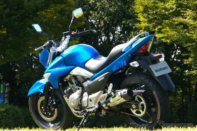 スズキ GSR250