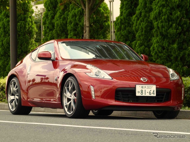 日産・フェアレディZ Version ST