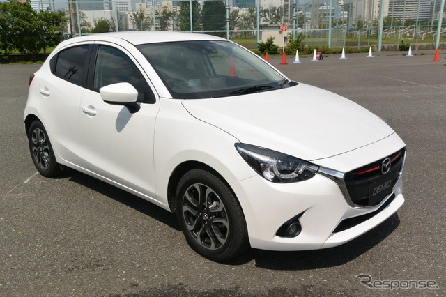 マツダ 新型デミオ