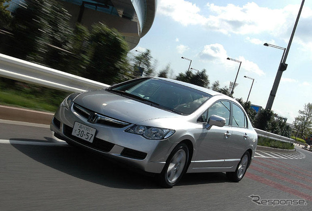 【ホンダ シビック 詳報】自然なフィーリングの1.8リッター i-VTECエンジン