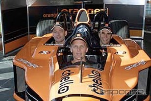 各チーム本拠地に戻りテスト---シルバーストンは同窓会?