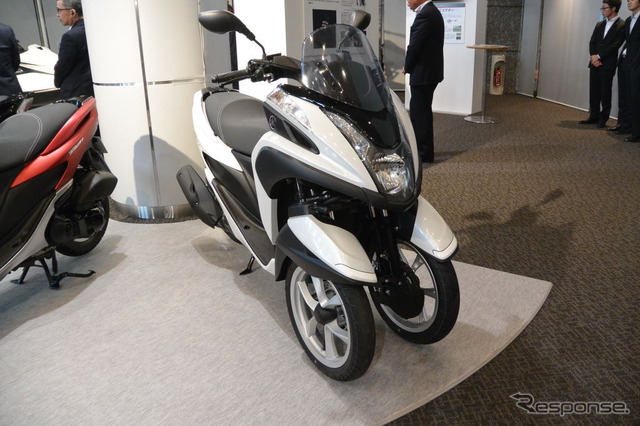 ヤマハ発動機 トリシティ