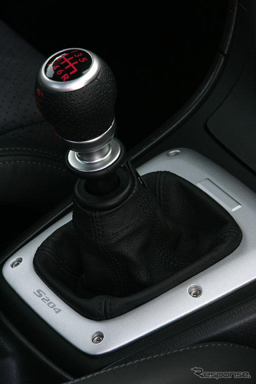 【インプレッサ S204 発表】カーボンのレカロシートが進化、でお得