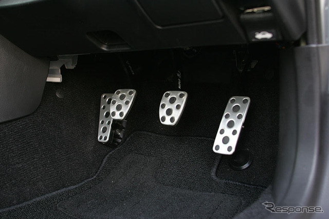 【インプレッサ S204 発表】カーボンのレカロシートが進化、でお得