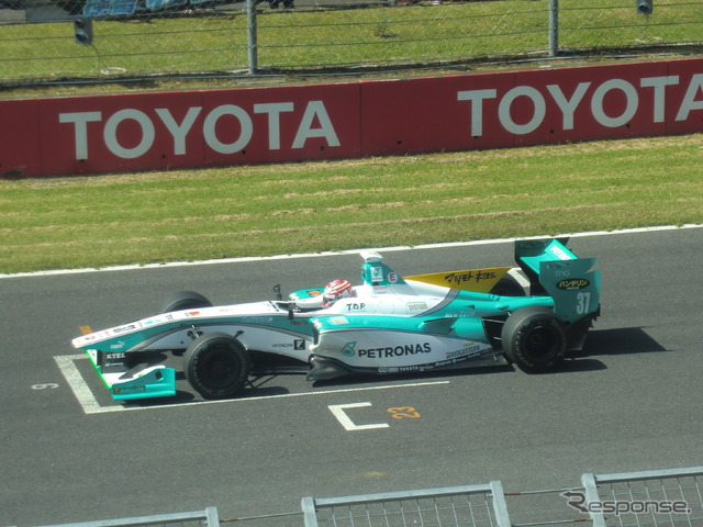 中嶋一貴は今回決勝6位(写真はスタート練習時)。