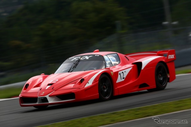 フェラーリ・FXX