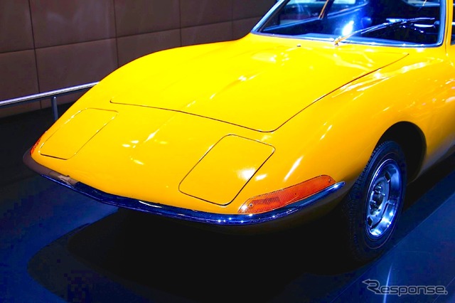 オペル・エクスペリメンタル GT(モスクワモーターショー14)