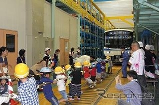 「せんぼくトレインフェスタ」では電車との綱引きイベントなどが行われる。