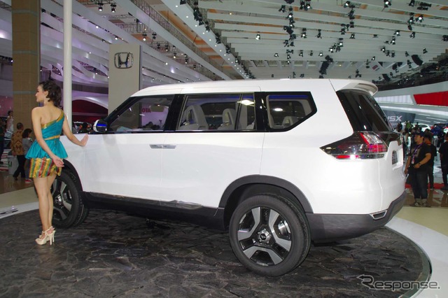 ダイハツ SUV(ジャカルタモーターショー14)