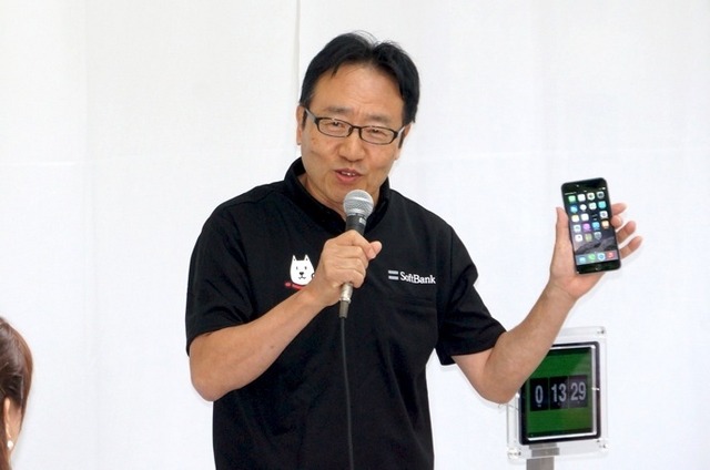 アナ役、神田沙也加「待ってました!」……ソフトバンク表参道で iPhone 6/6 Plus発売
