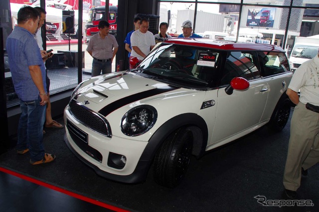 MINIブースの展示車両が売り切れ!?(ジャカルタモーターショー14)