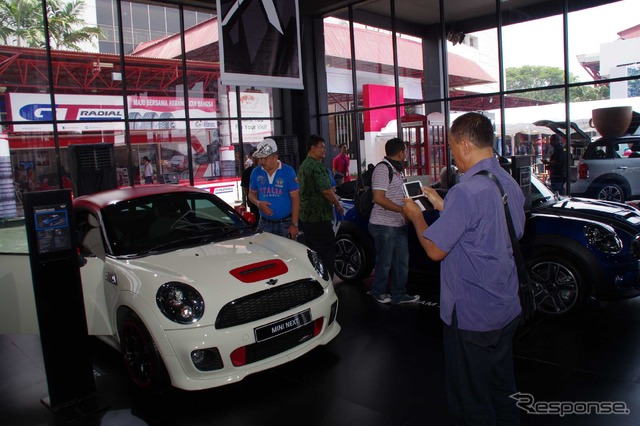 MINIブースの展示車両が売り切れ!?(ジャカルタモーターショー14)