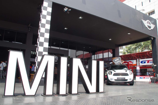 MINIブースの展示車両が売り切れ!?(ジャカルタモーターショー14)
