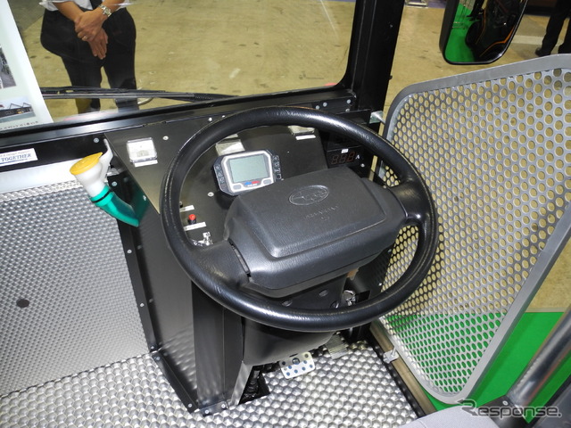 シンクトゥギャザーが開発したEVバス「eCOM-8」