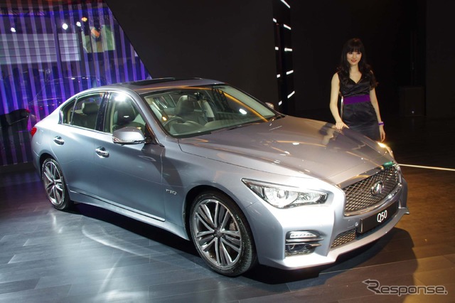 インフィニティ Q50(日本名:日産スカイライン)(ジャカルタモーターショー14)