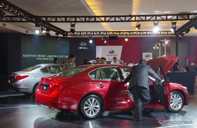 インフィニティ Q50(日本名:日産スカイライン)(ジャカルタモーターショー14)