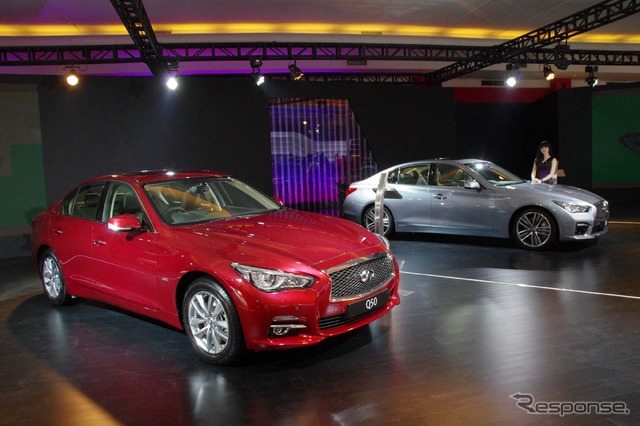 インフィニティ Q50（日本名：日産スカイライン）（ジャカルタモーターショー14）