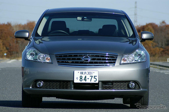 【AFS試乗'05】会田肇 日産『フーガ』自然に振る舞われると返って“?”