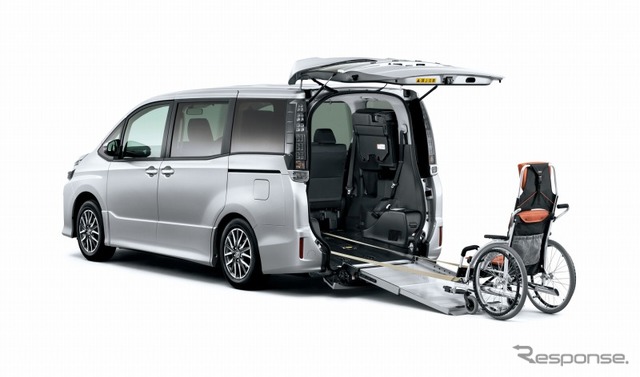 【福祉機器展14】トヨタ、車いす ウェルチェア を先行公開