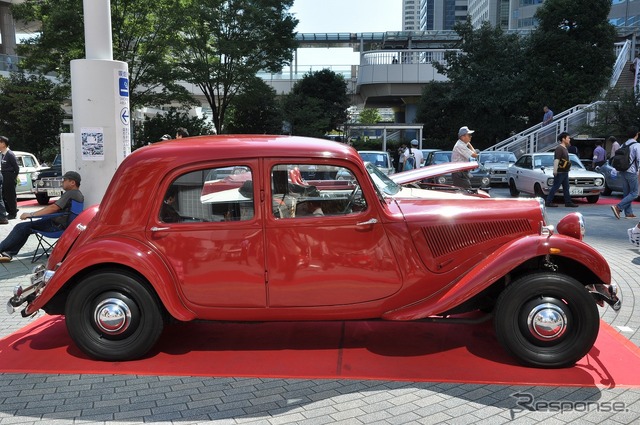 1950年 シトロエン 11CV レジェール