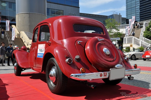 1950年 シトロエン 11CV レジェール