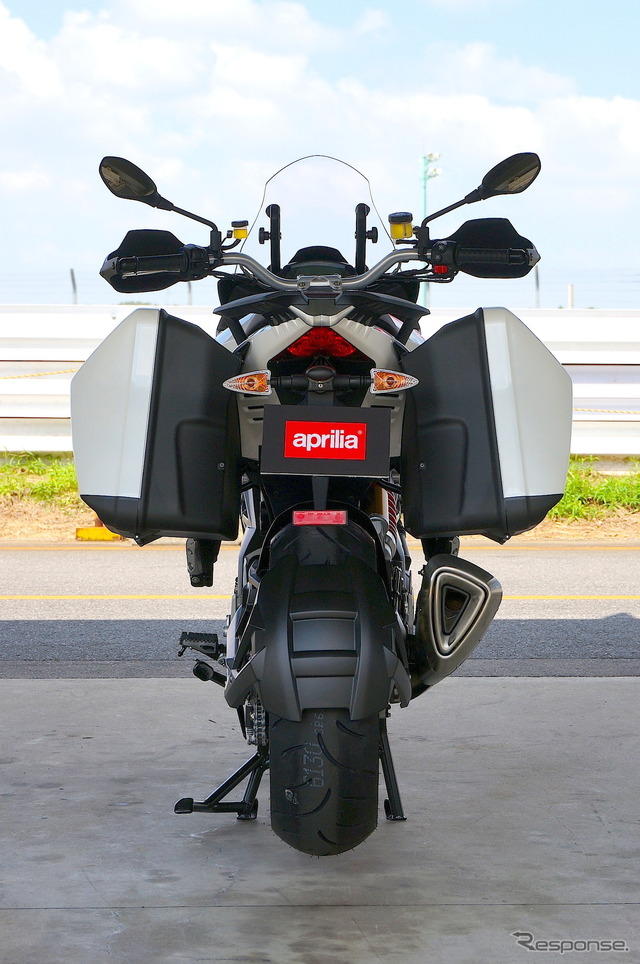 アプリリア・カポノルド 1200 ABS トラベルパック