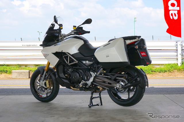 アプリリア・カポノルド 1200 ABS トラベルパック