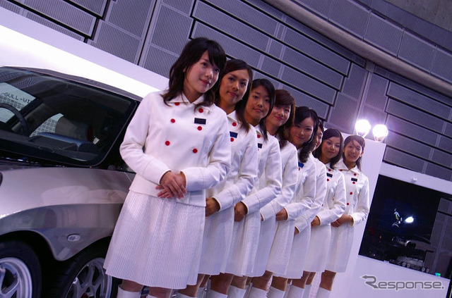 【東京モーターショー05】コンパニオン写真蔵…その86 エリーカもいいけれど…