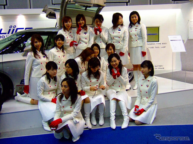 【東京モーターショー05】コンパニオン写真蔵…その86 エリーカもいいけれど…