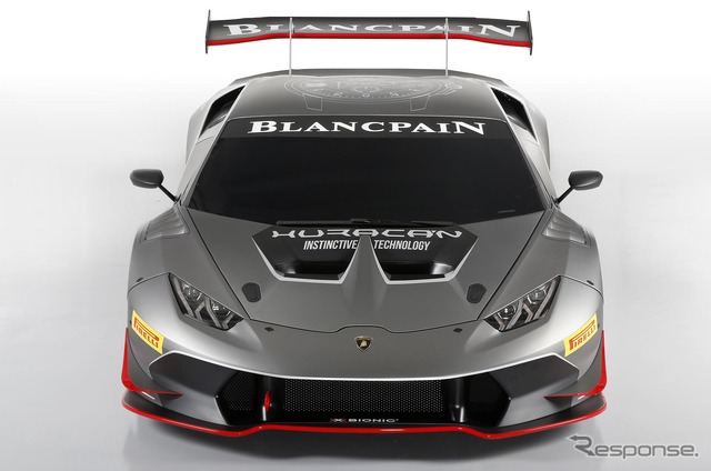 ランボルギーニ ウラカン LP620-2 スーパートロフェオ