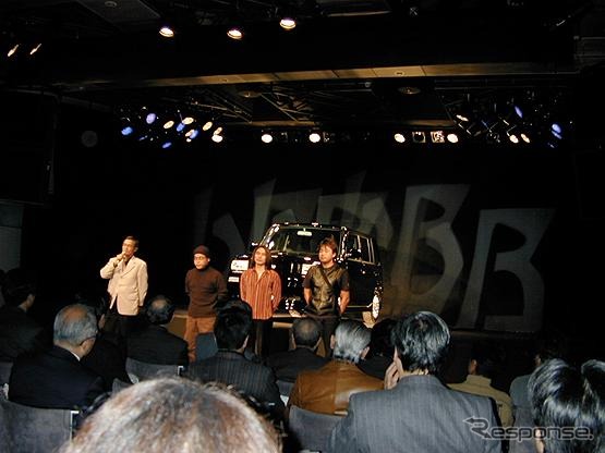 【トヨタ『bB』デビュー!!  Vol. 1】男の子のためのミニバン、『bB』発売
